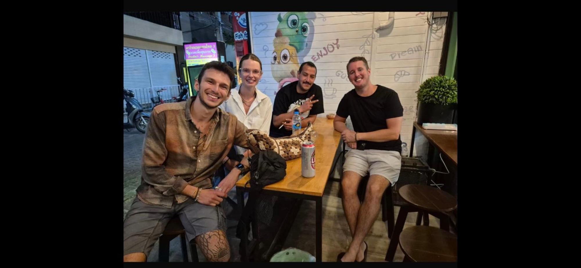 Lazy Gibbon 1 Chiang Mai - Tha Phae Gateホステル エクステリア 写真